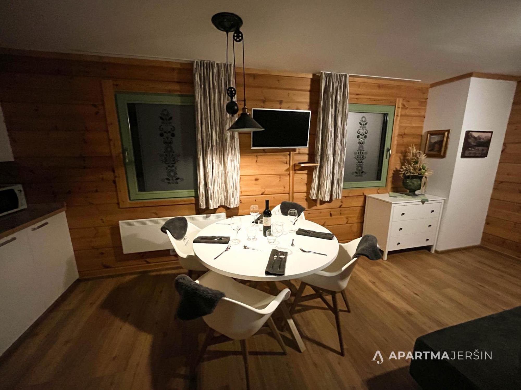 Apartment Jersin Rateče Esterno foto